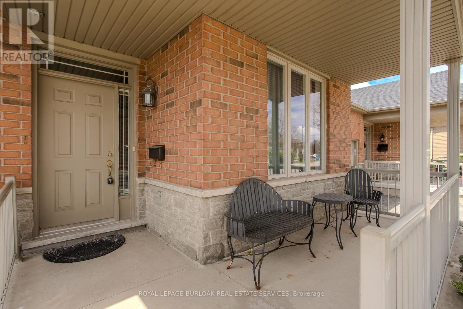 31 - 2165 Itabashi Way, Burlington, Ontario  L7M 0A2 - Photo 3 - W13104806