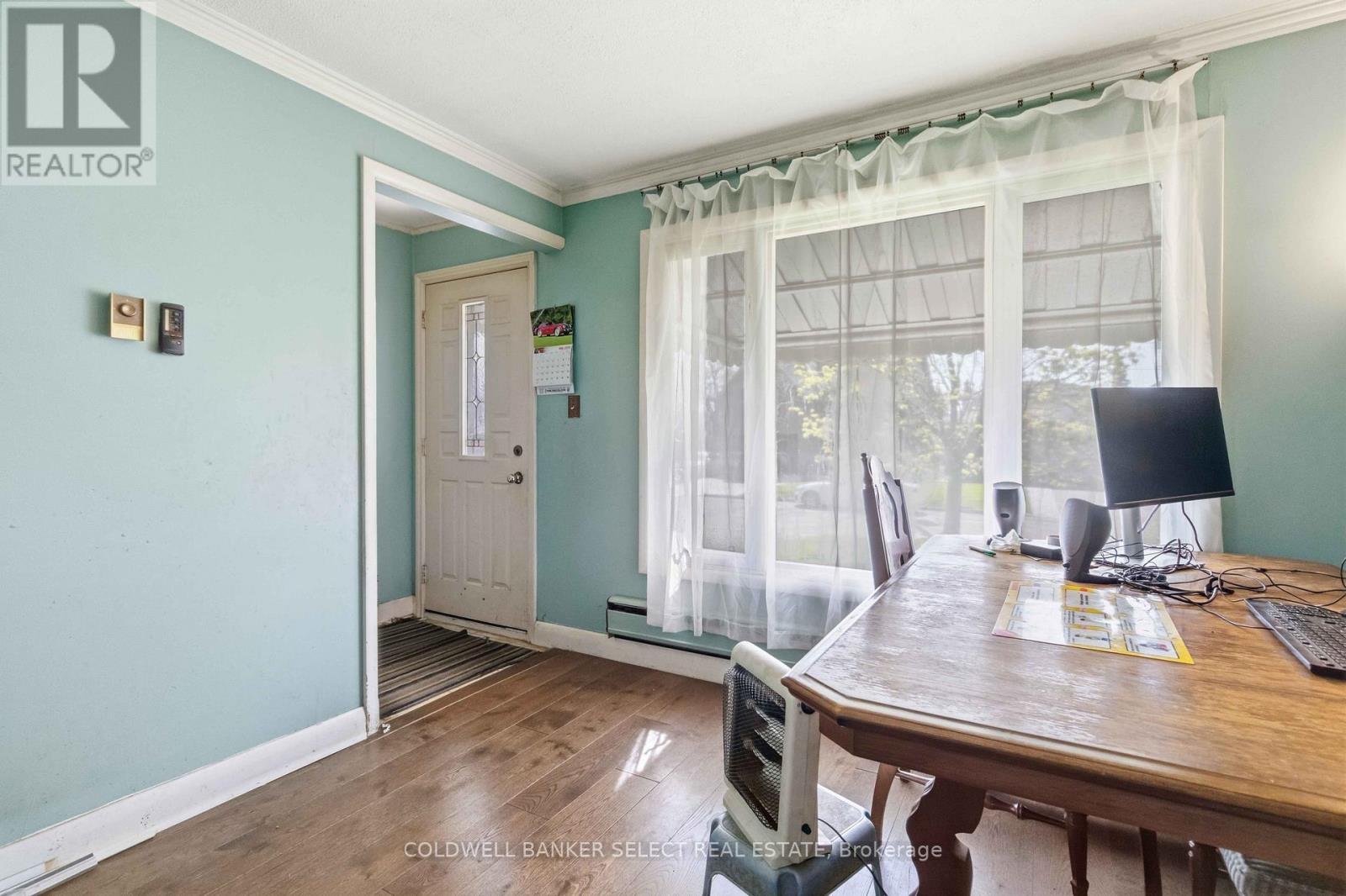 879 Sixth Street, Mississauga, Ontario  L5E 1N5 - Photo 5 - W13104826
