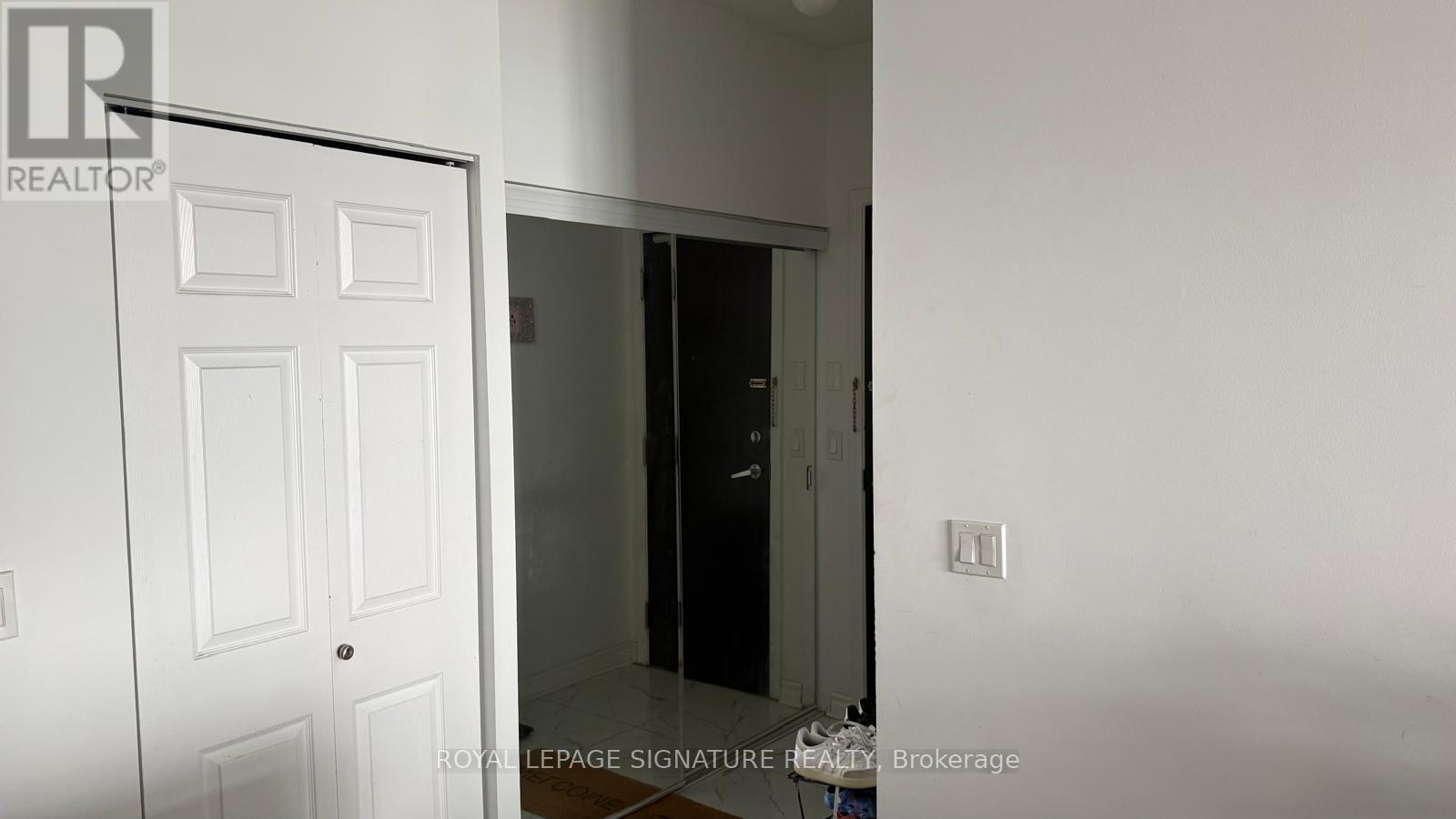 2506 - 388 Prince Of Wales Drive, Mississauga, Ontario  L5B 0A1 - Photo 5 - W13104840