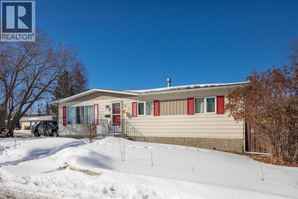 62 Parkland Drive, Sylvan Lake, Alberta  T4S 1J2 - Photo 3 - A2292631