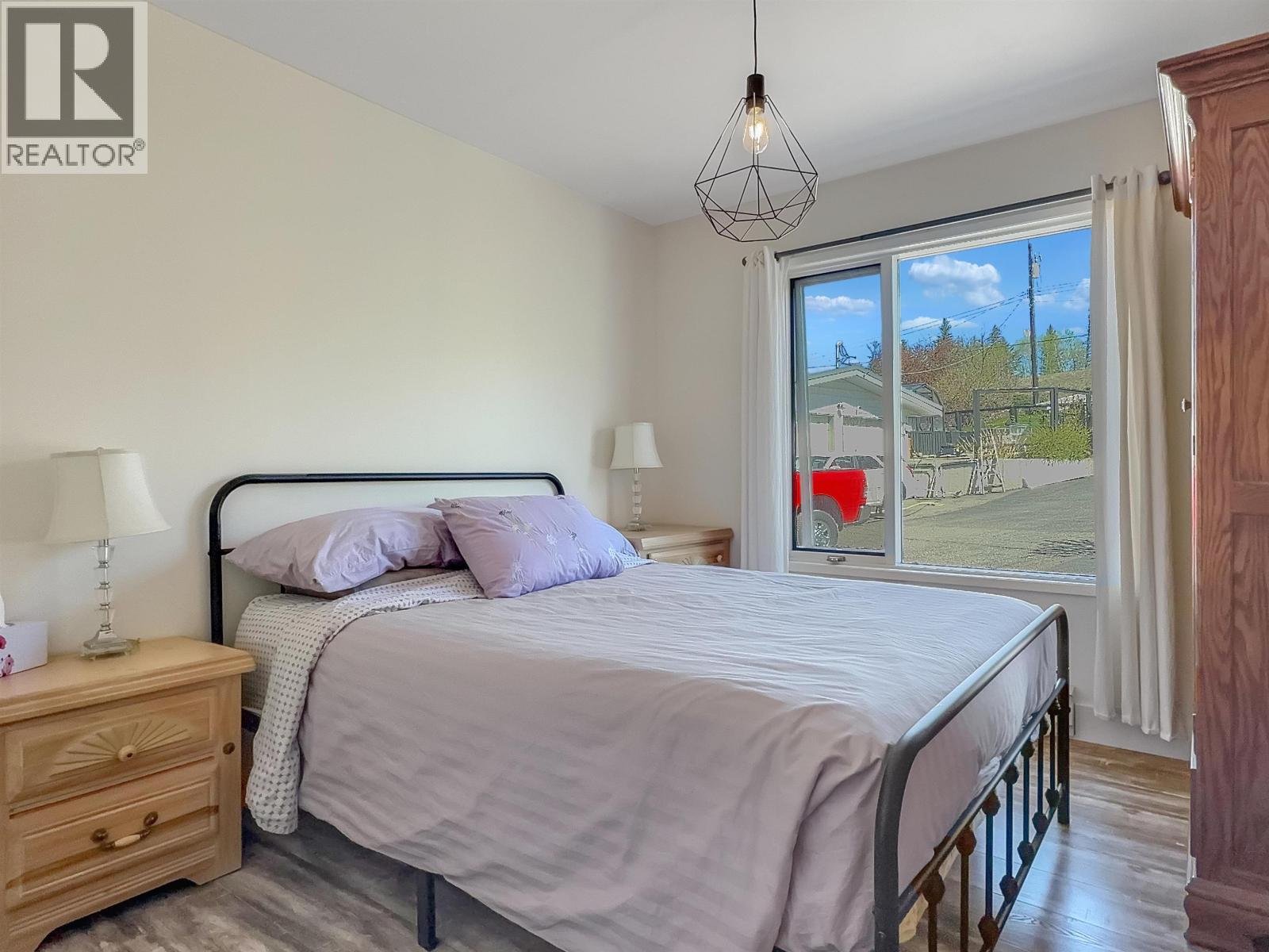 3854 EMERALD CRESCENT Lac La Hache Photo 16