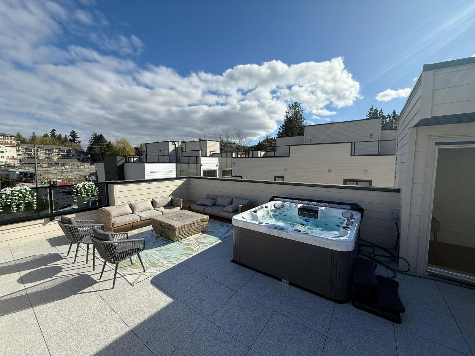 110 34588 Marshall Road, Abbotsford, British Columbia  V2S 3N3 - Photo 2 - R3121409
