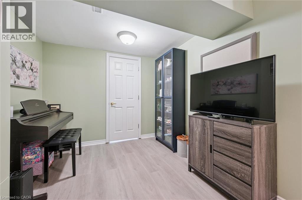 160 Rittenhouse Road Unit# 32, Kitchener, Ontario  N2E 3G7 - Photo 26 - 40814453