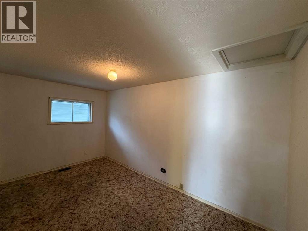 5223 49 Street, Rocky Mountain House, Alberta  T4T 1G6 - Photo 7 - A2308570