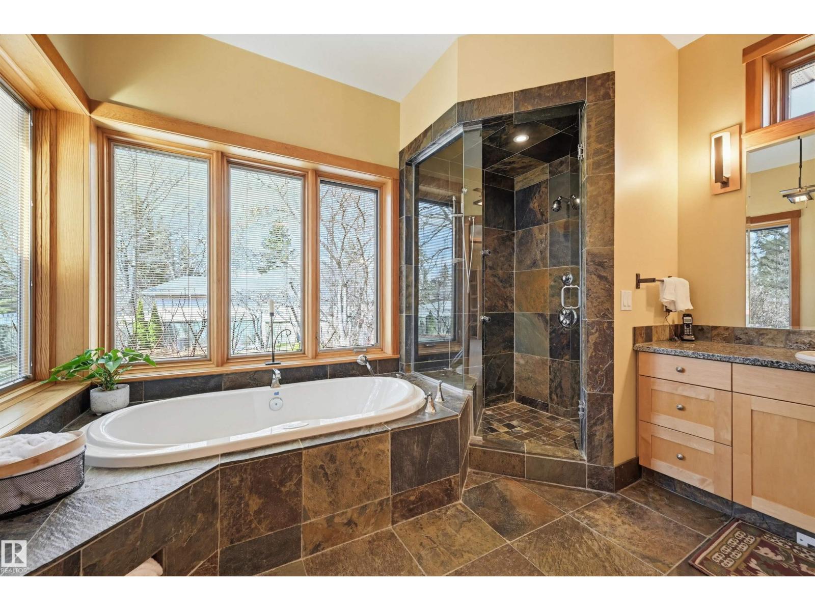 9212 118 St Nw, Edmonton, Alberta  T6G 1T9 - Photo 33 - E4486679