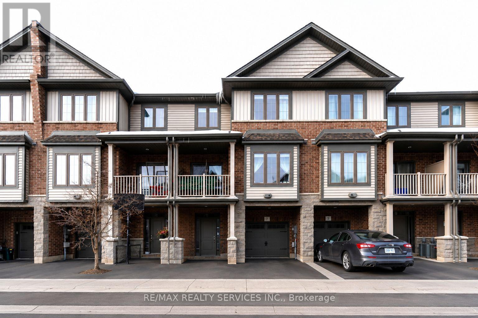 7 Ridgeside Lane, Hamilton, Ontario  L8B 1W5 - Photo 1 - X13104774