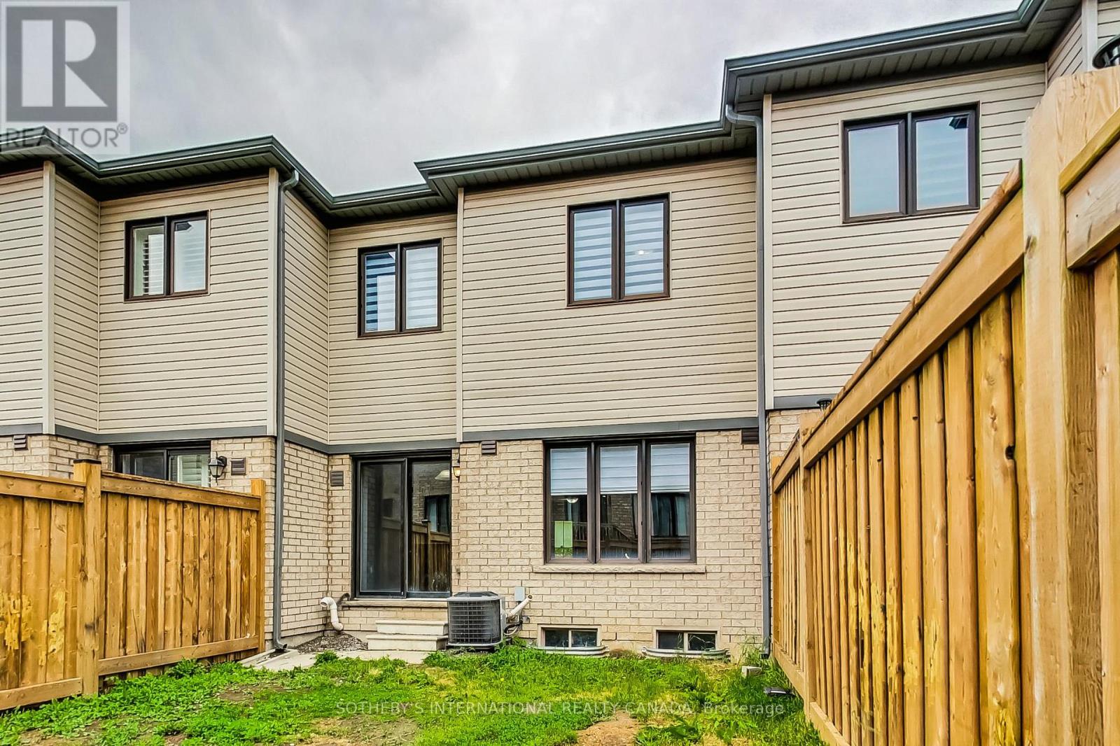 131 Pagebrook Crescent, Hamilton, Ontario  L8J 0K7 - Photo 20 - X13104892