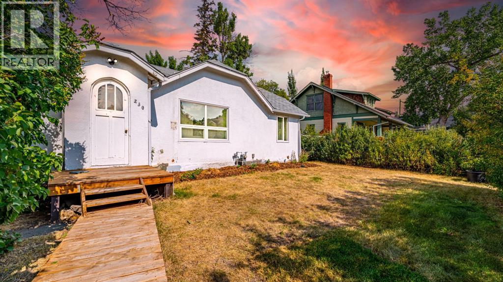 230 4 Avenue SE, High River, Alberta