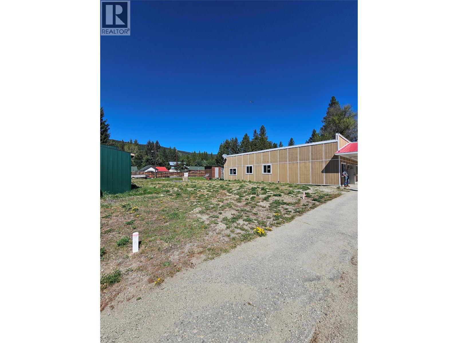 5851 33 Highway, Beaverdell, British Columbia  V0H 1A0 - Photo 13 - 10386722
