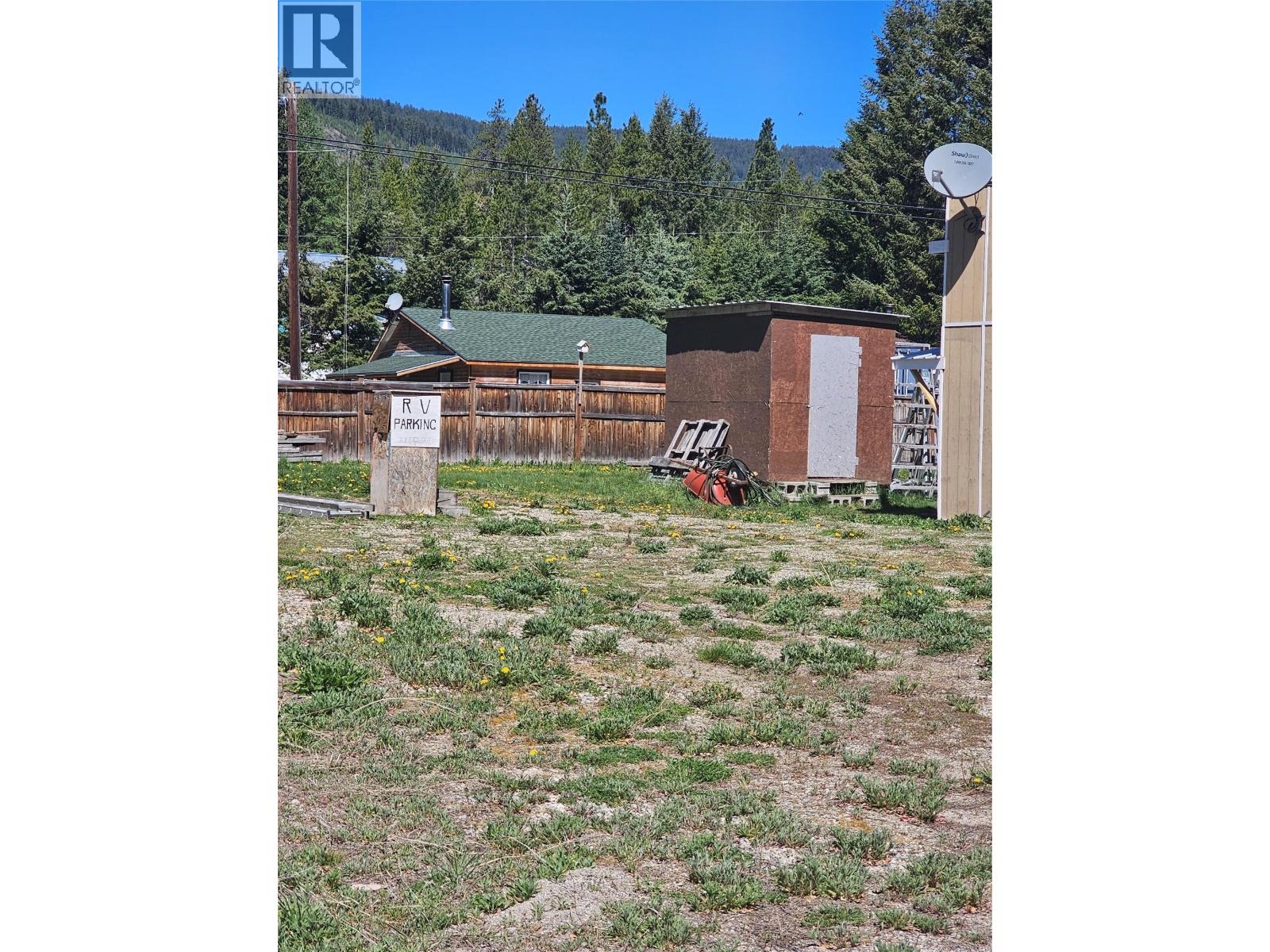 5851 33 Highway, Beaverdell, British Columbia  V0H 1A0 - Photo 13 - 10386713