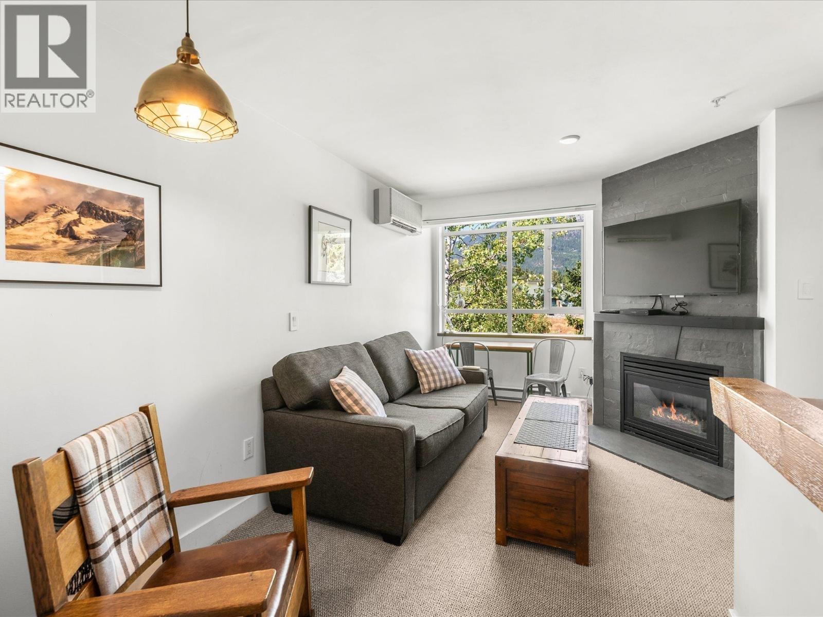 444 4314 Main Street, Whistler, British Columbia  V8E 1A8 - Photo 2 - R3121423