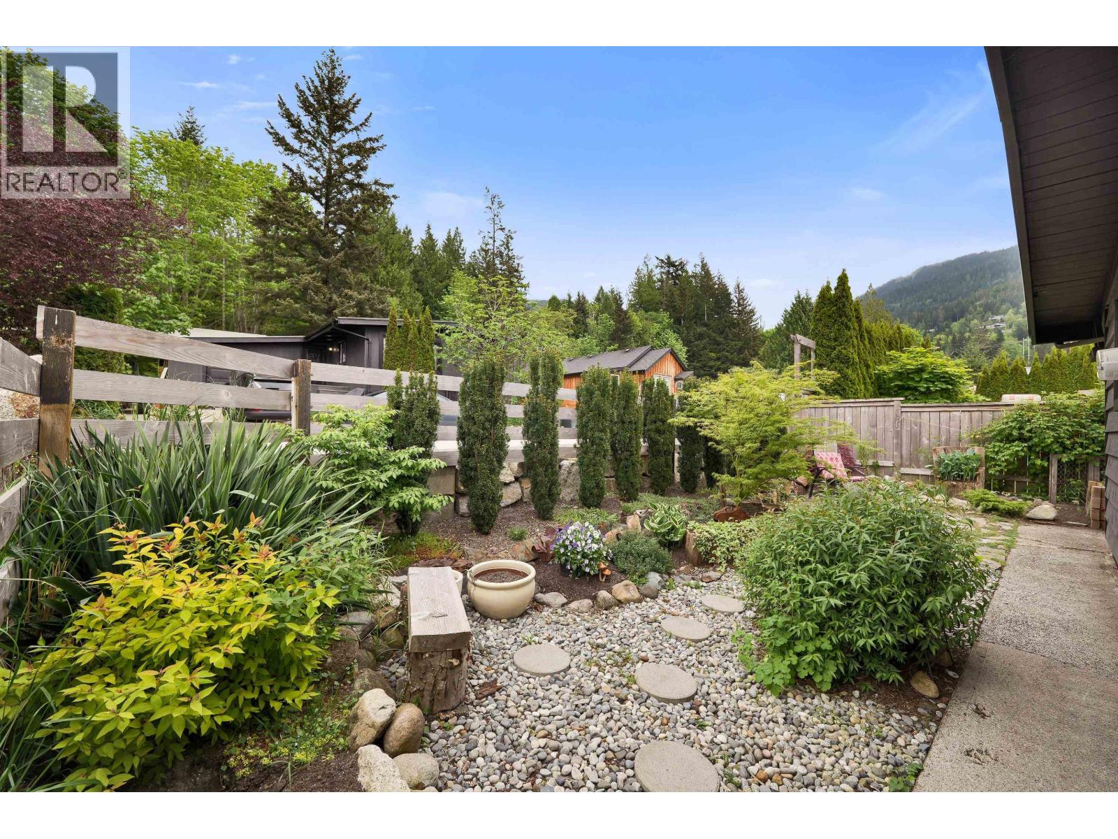 624 Lower Crescent, Britannia Beach, British Columbia  V8B 1J1 - Photo 30 - R3121430