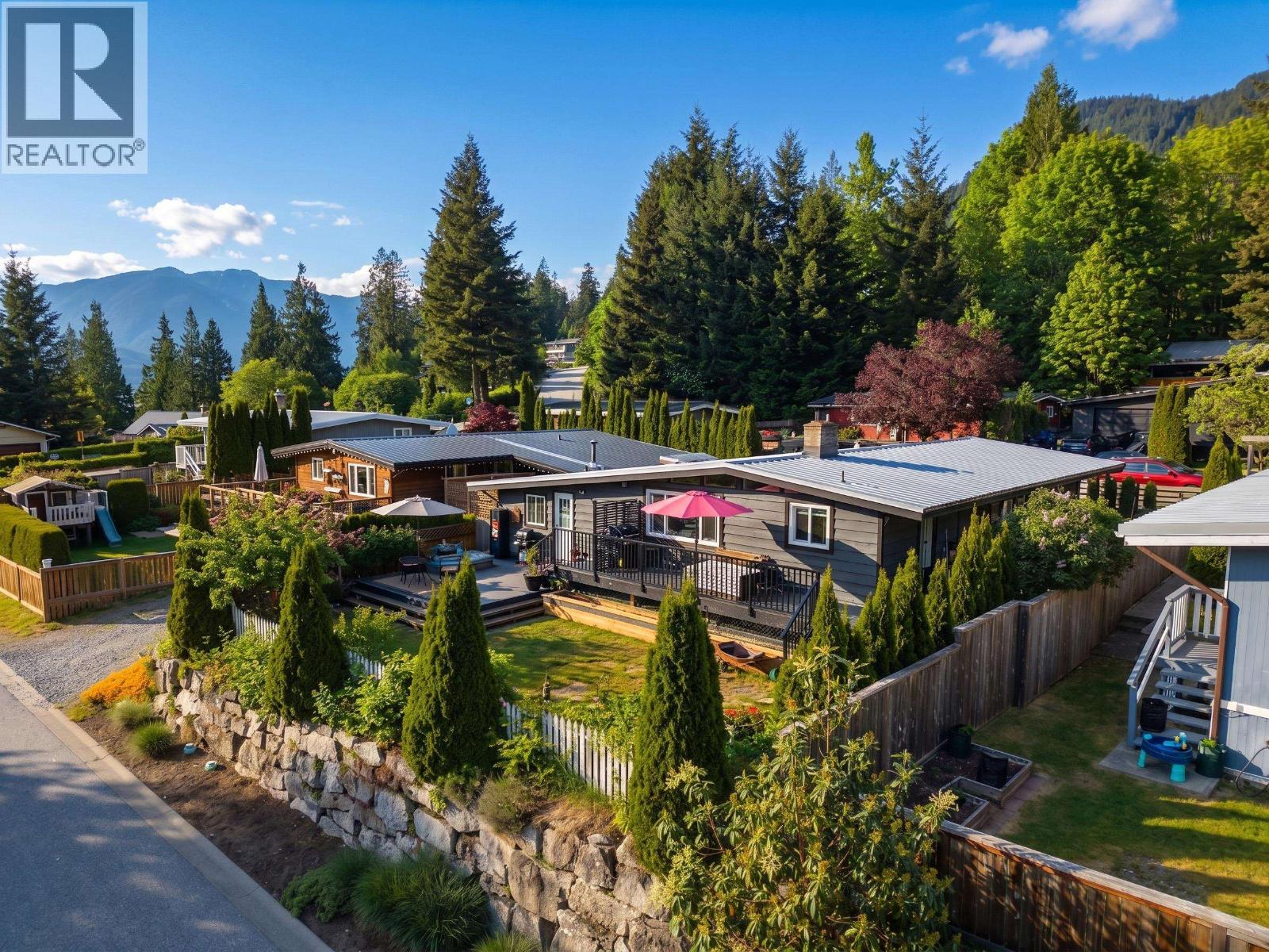 624 Lower Crescent, Britannia Beach, British Columbia  V8B 1J1 - Photo 32 - R3121430