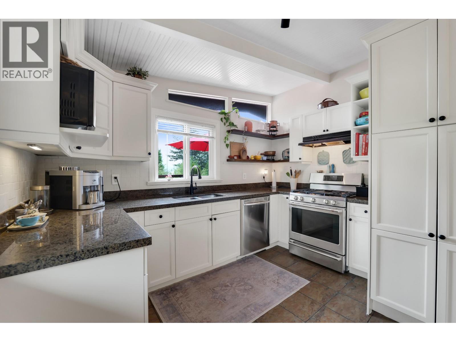 624 Lower Crescent, Britannia Beach, British Columbia  V8B 1J1 - Photo 7 - R3121430