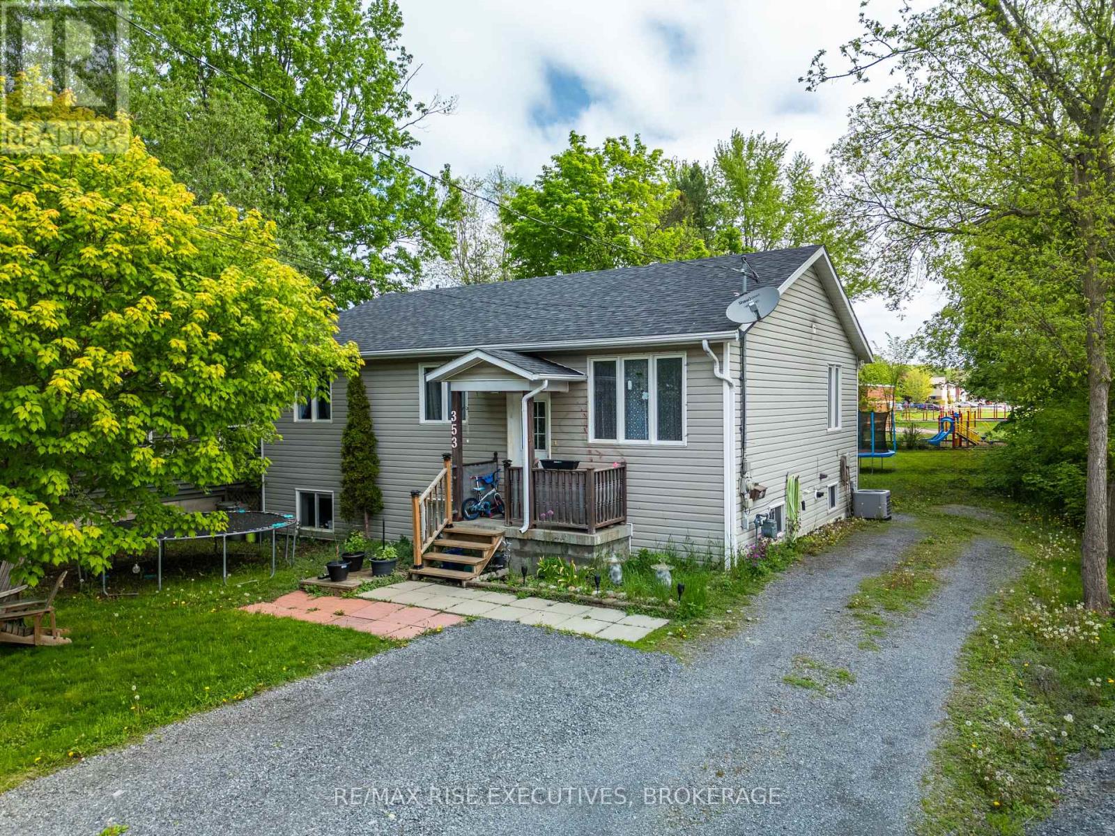 353 Charles Street, Gananoque, Ontario  K7G 1V6 - Photo 7 - X13104980