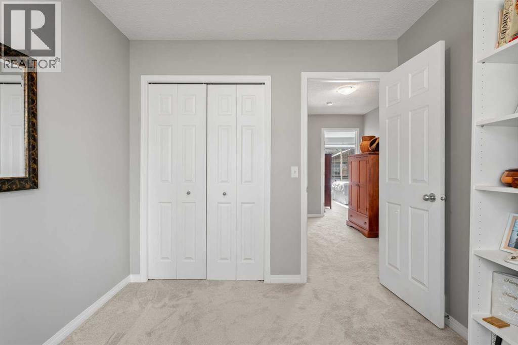 18 Hidden Creek Rise Nw, Calgary, Alberta  T3A 6L5 - Photo 28 - A2290878
