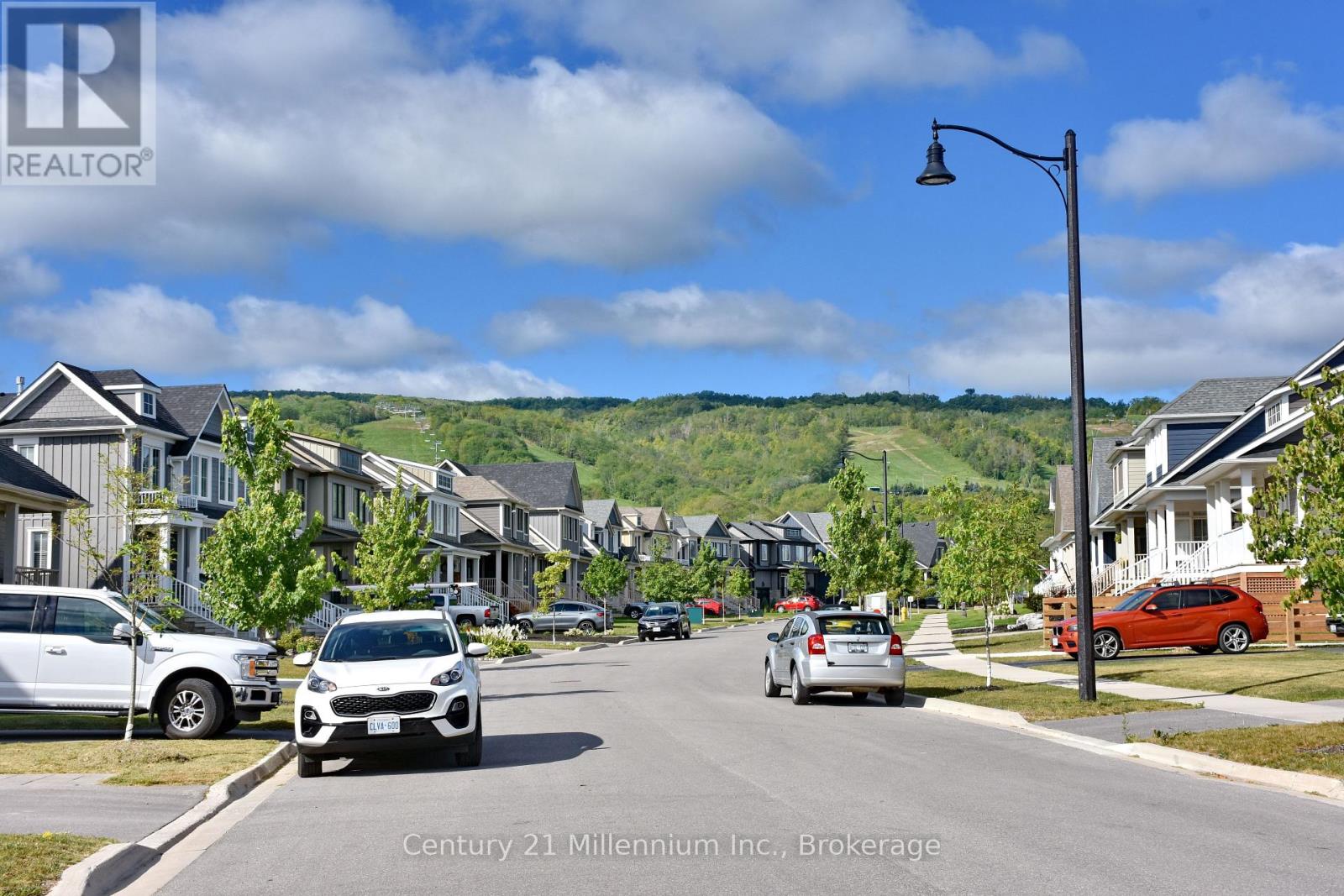 349 Yellow Birch Crescent, Blue Mountains, Ontario  L9Y 0R4 - Photo 4 - X13104982
