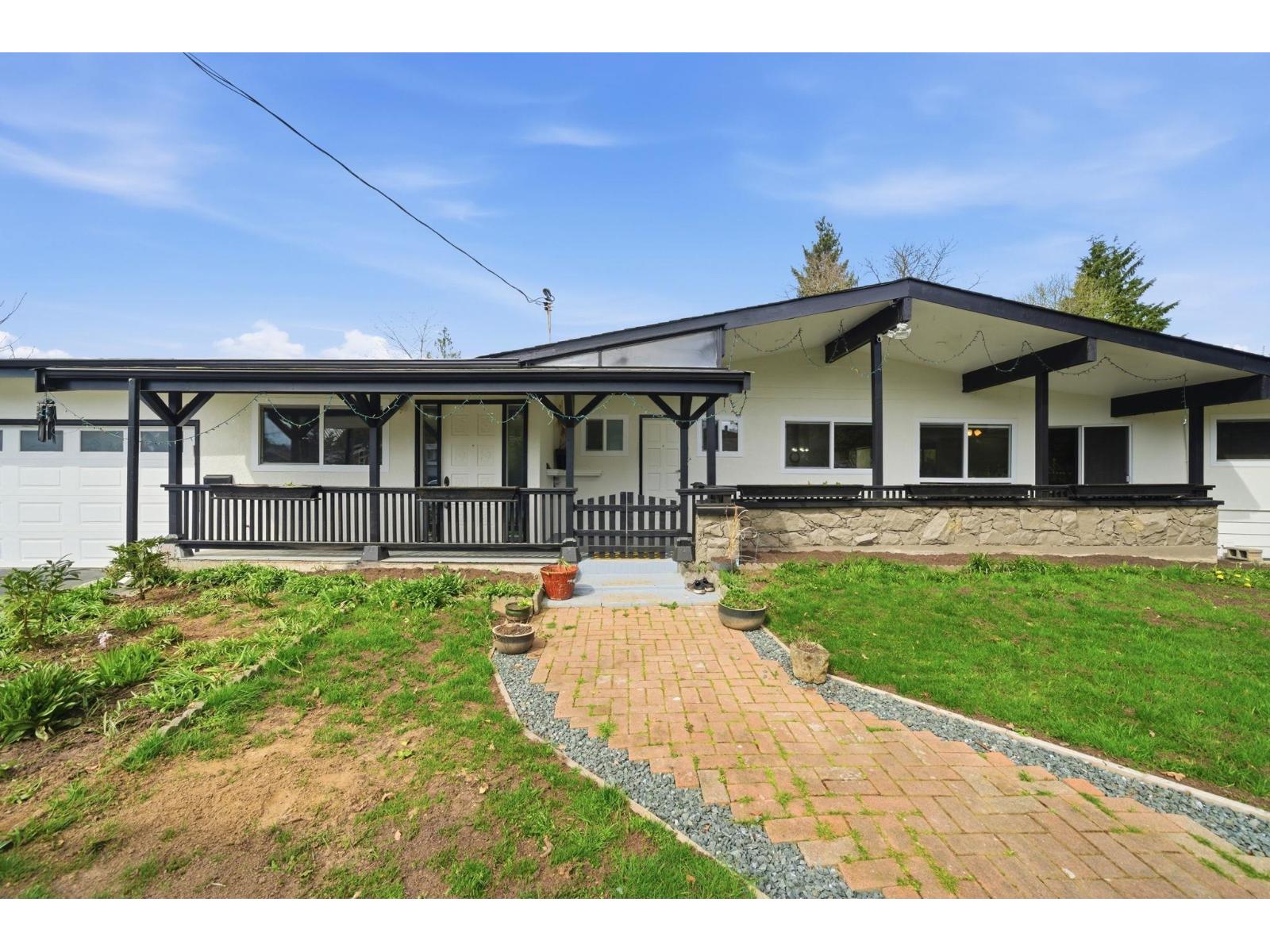 2291 Rainier Street, Abbotsford, British Columbia  V2T 3E7 - Photo 2 - R3121376