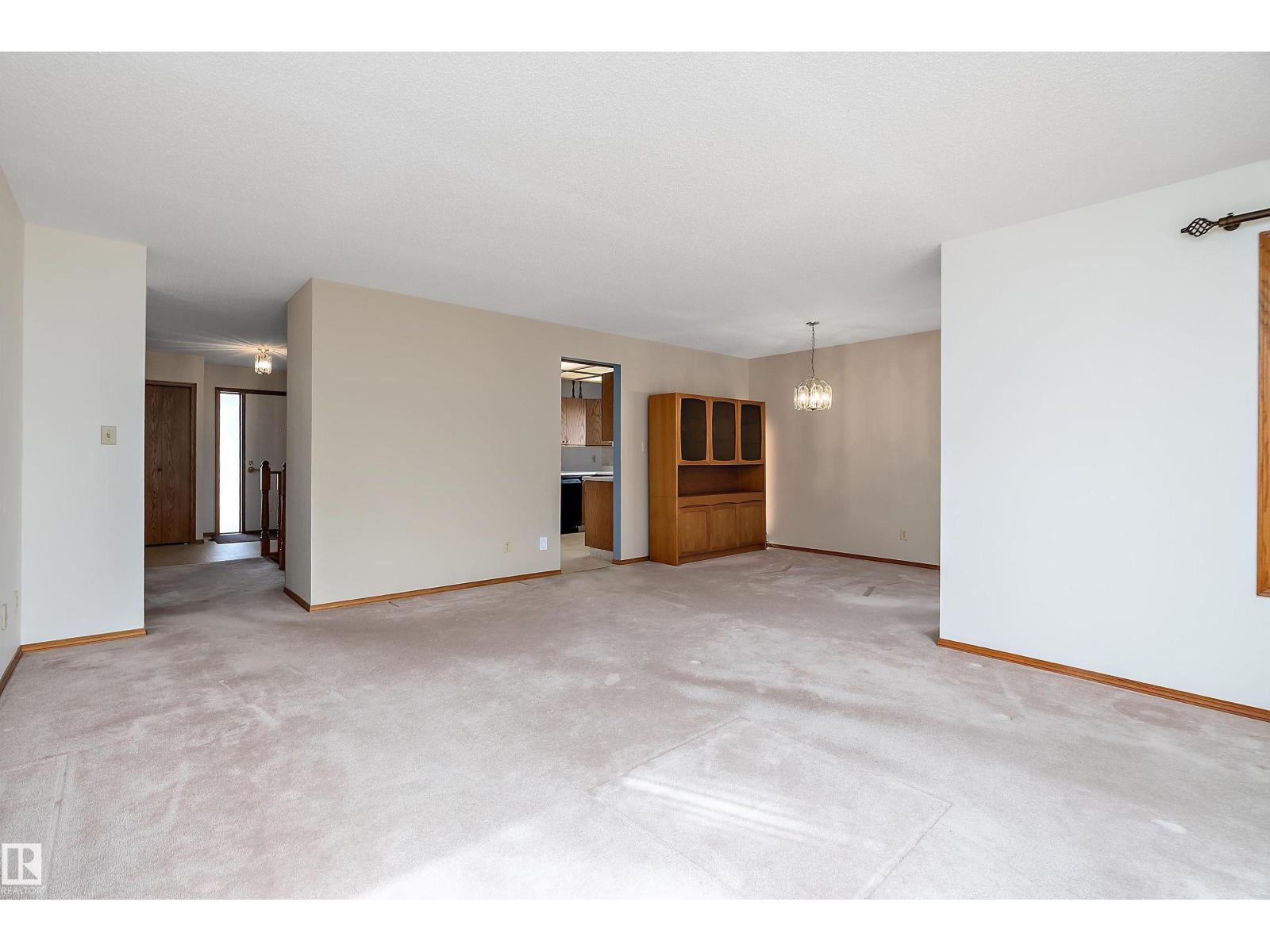 #45 903 109 St Nw, Edmonton, Alberta  T6J 6R1 - Photo 7 - E4486683
