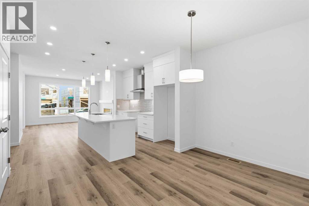 199 Annette Landing, Calgary, Alberta  T3R 2K2 - Photo 6 - A2308328