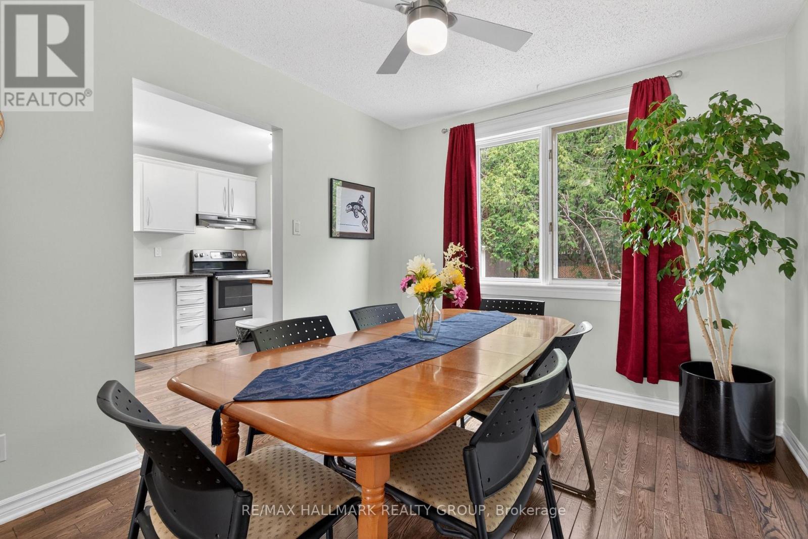 6 Beddoe Lane, Ottawa, Ontario  K1B 3Y1 - Photo 12 - X13105034
