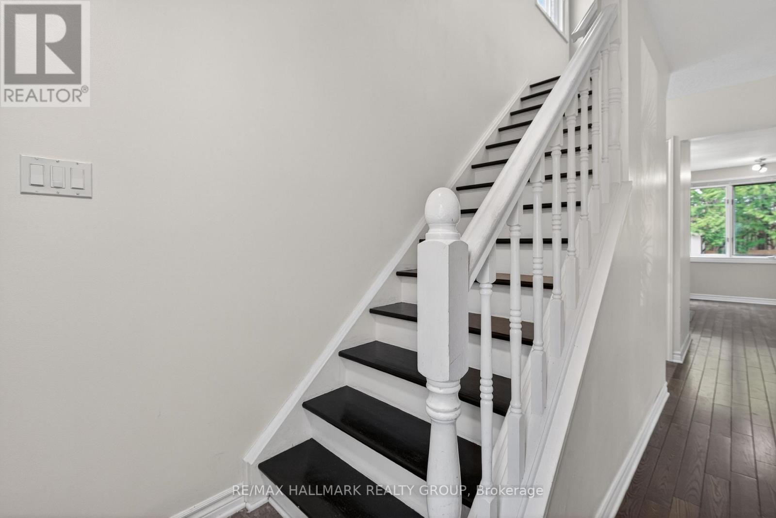 6 Beddoe Lane, Ottawa, Ontario  K1B 3Y1 - Photo 21 - X13105034