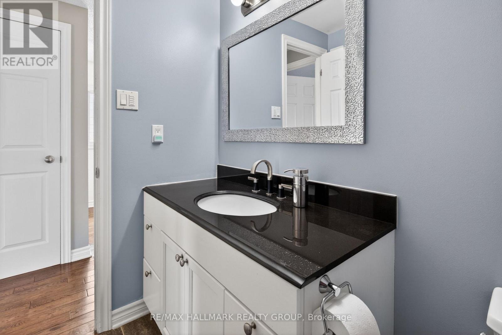6 Beddoe Lane, Ottawa, Ontario  K1B 3Y1 - Photo 25 - X13105034