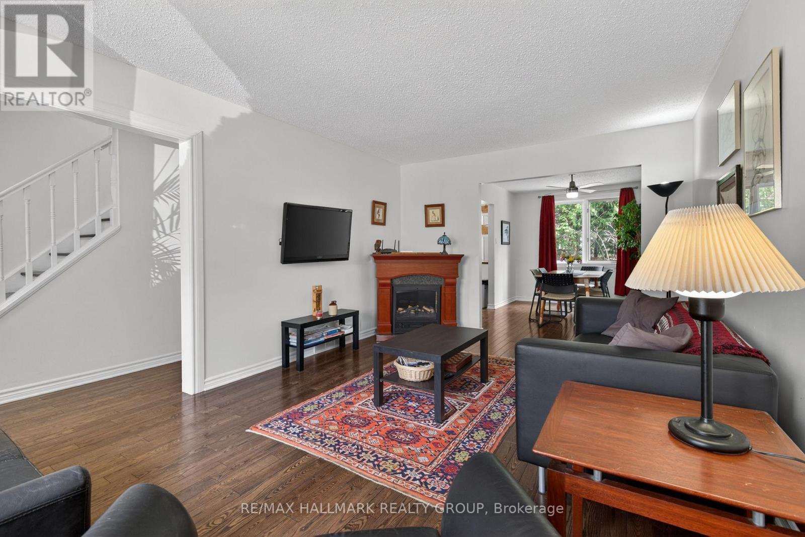 6 Beddoe Lane, Ottawa, Ontario  K1B 3Y1 - Photo 7 - X13105034