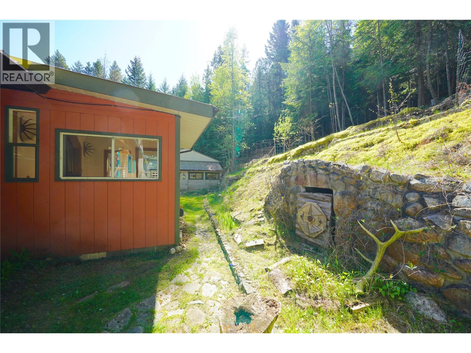 281 Iwanik Road, Procter, British Columbia  V1L 0B5 - Photo 55 - 10385671