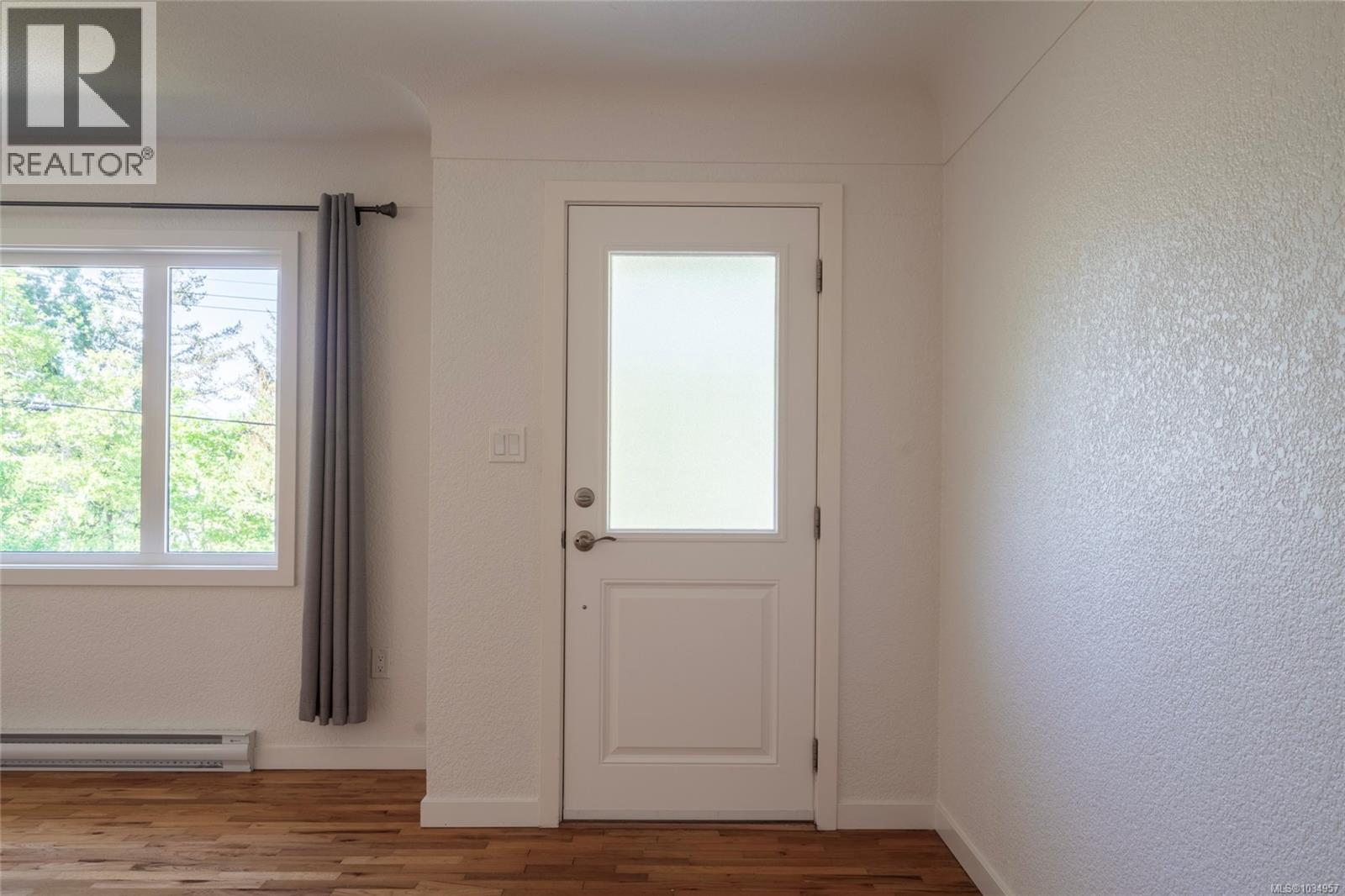 875 Gladiola Ave, Saanich, British Columbia  V8Z 2T5 - Photo 15 - 1034957