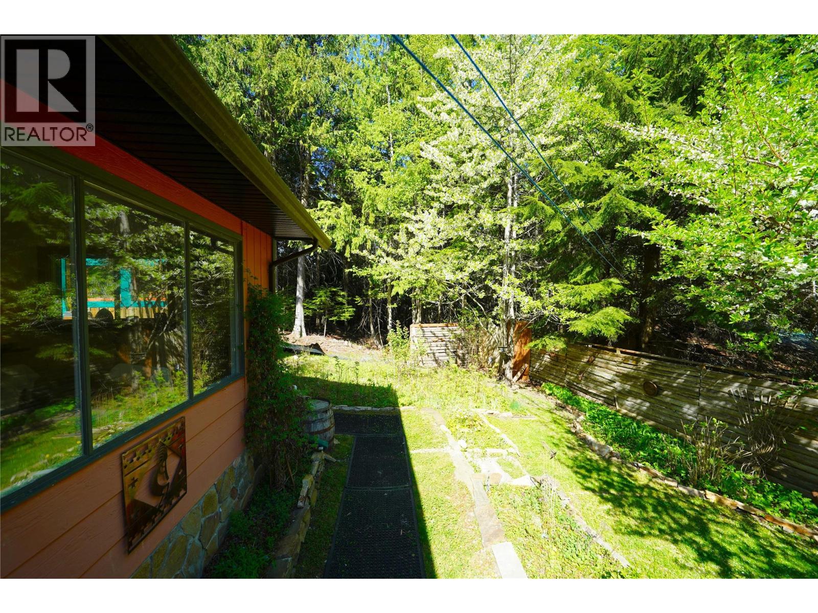 281 Iwanik Road, Procter, British Columbia  V1L 0B5 - Photo 44 - 10385671
