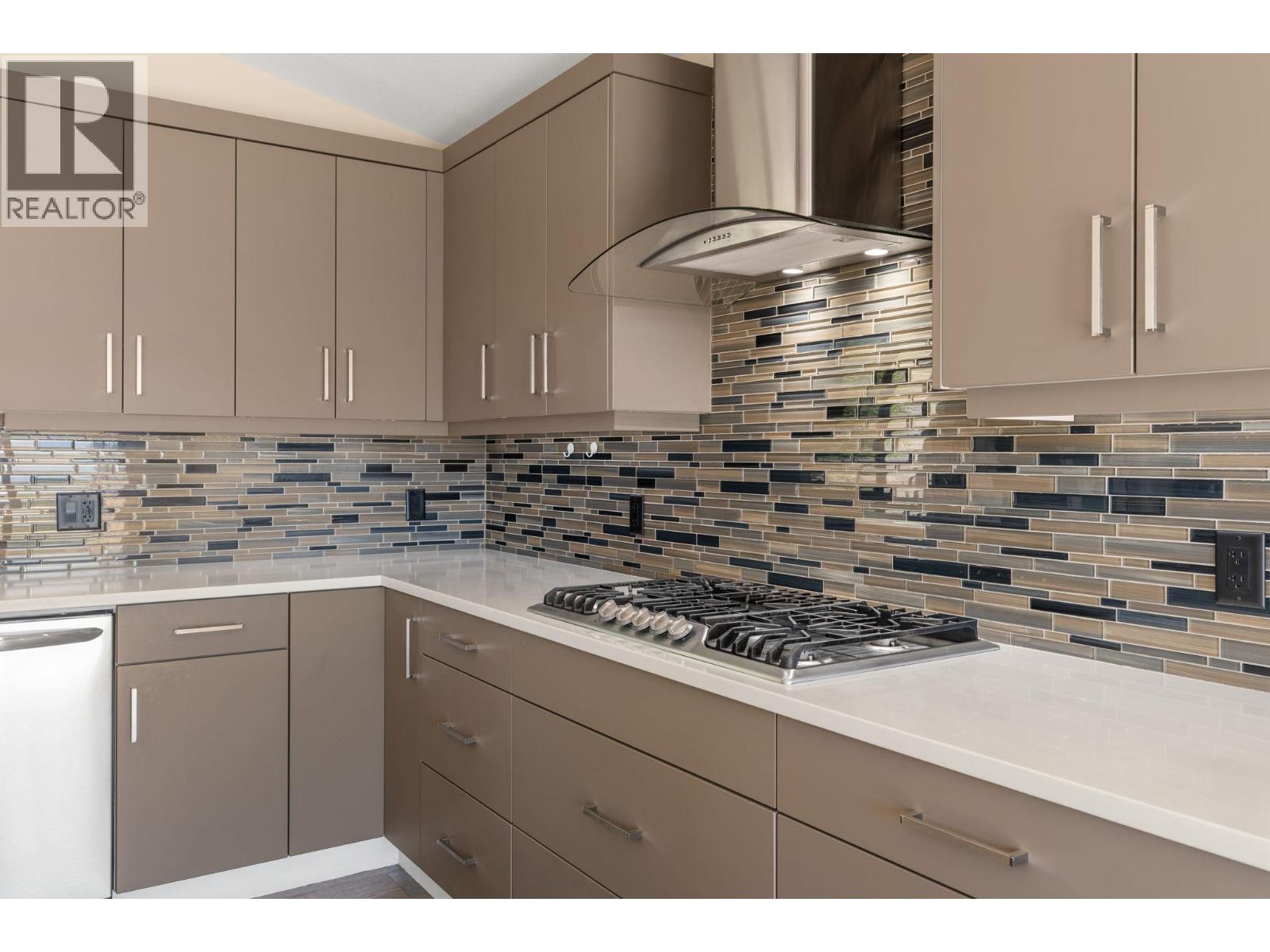 2604 Paramount Drive, West Kelowna, British Columbia  V4T 3M6 - Photo 6 - 10386666