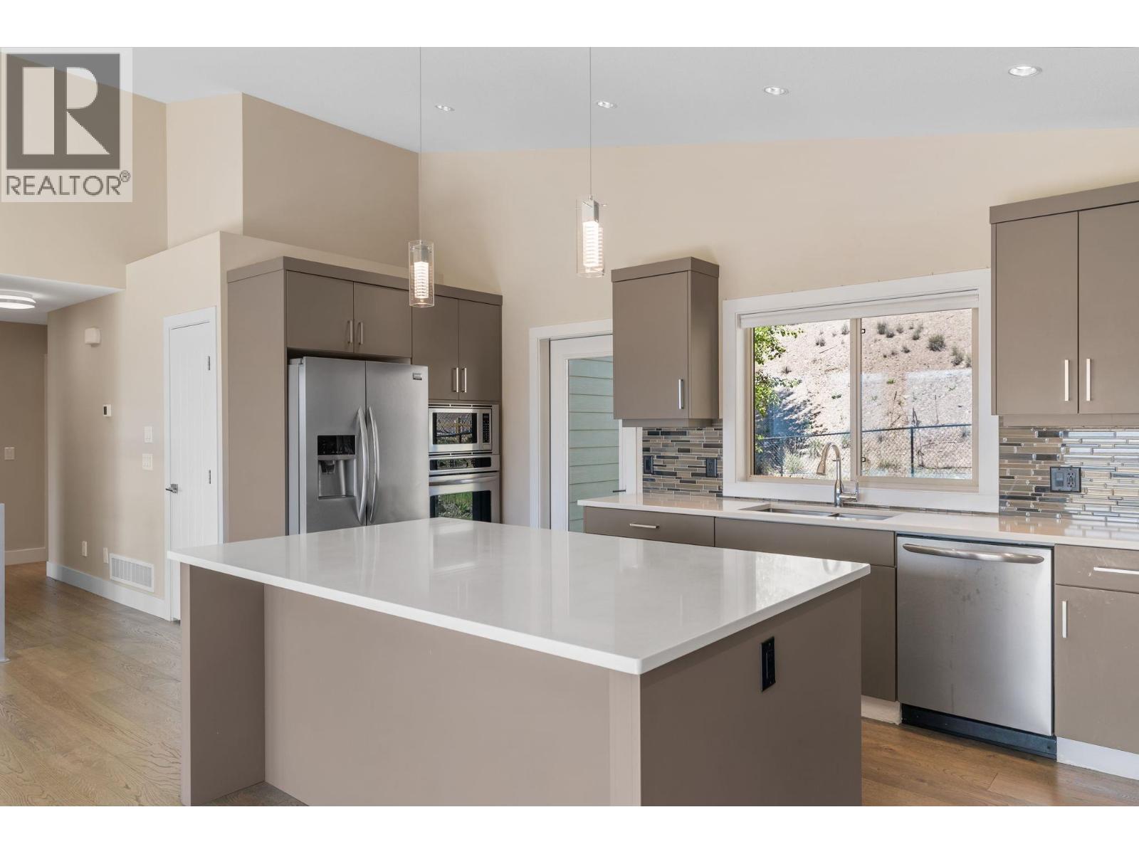 2604 Paramount Drive, West Kelowna, British Columbia  V4T 3M6 - Photo 7 - 10386666