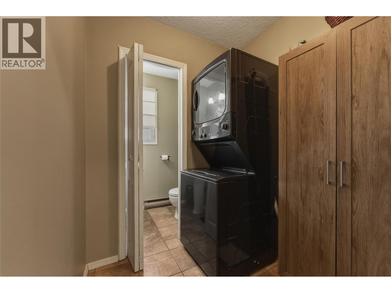 6705 Longacre Drive, Vernon, British Columbia  V1H 1J1 - Photo 9 - 10386756