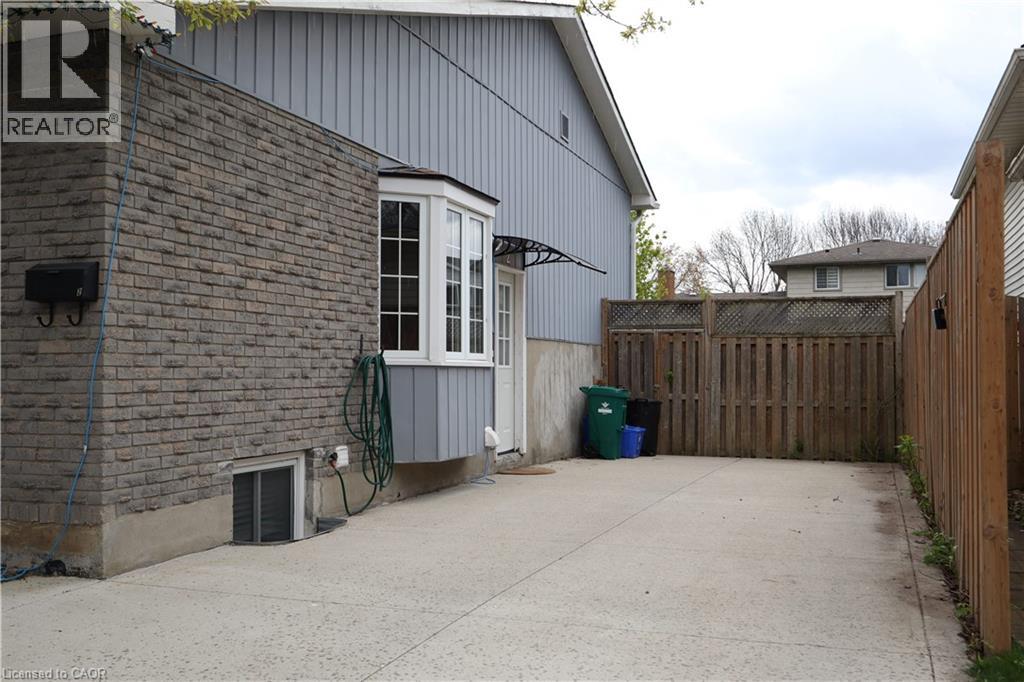 31 Keewatin Avenue Unit# 2, Kitchener, Ontario  N2B 3M1 - Photo 2 - 40826624
