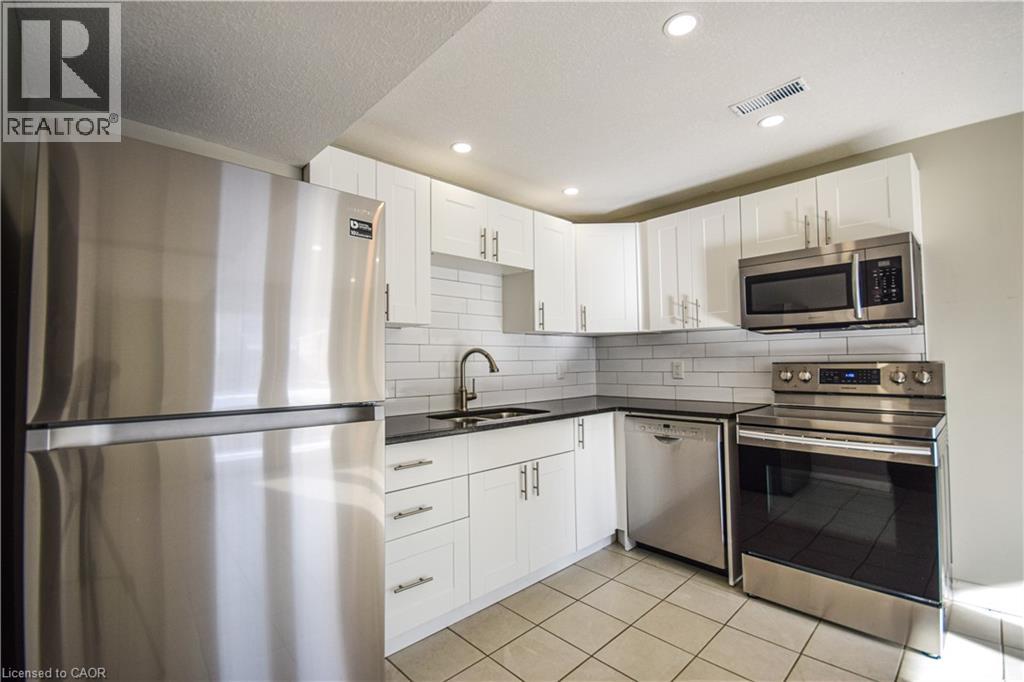 31 Keewatin Avenue Unit# 2, Kitchener, Ontario  N2B 3M1 - Photo 11 - 40826624