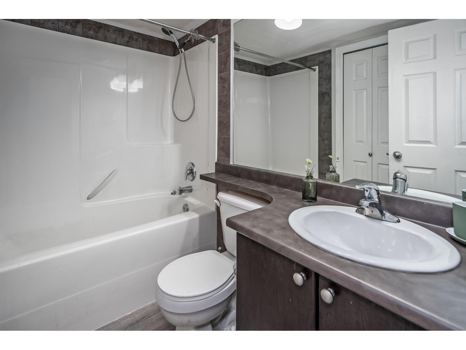213 5438 198 Street, Langley, British Columbia  V3A 1G2 - Photo 15 - R3121428