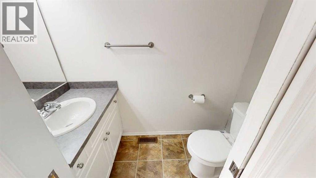3, 545 Highlands Boulevard W, Lethbridge, Alberta  T1J 4V2 - Photo 12 - A2309592