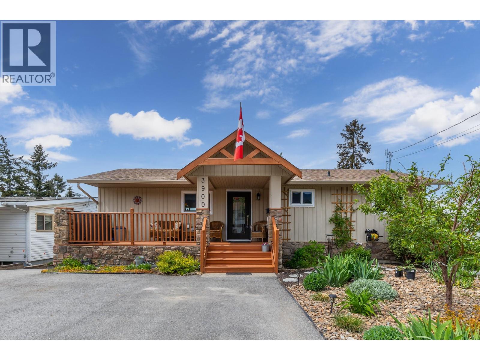 3900 14 Street, Vernon, British Columbia  V1T 3V2 - Photo 1 - 10386590