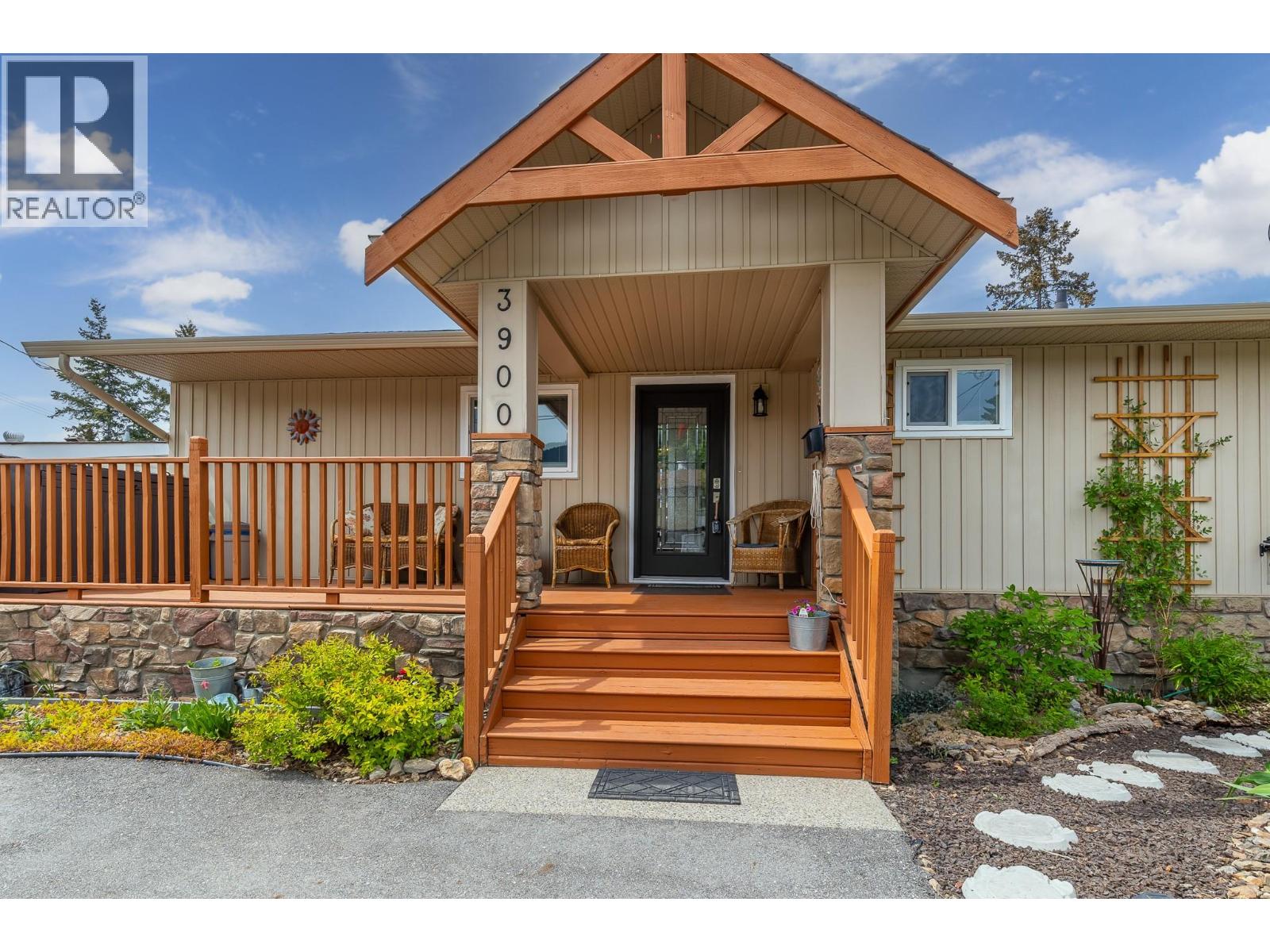 3900 14 Street, Vernon, British Columbia  V1T 3V2 - Photo 2 - 10386590