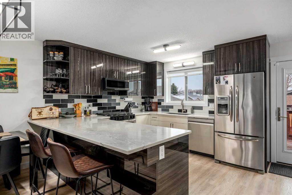 1305 10 Avenue Se, High River, Alberta  T0L 1B0 - Photo 9 - A2307399