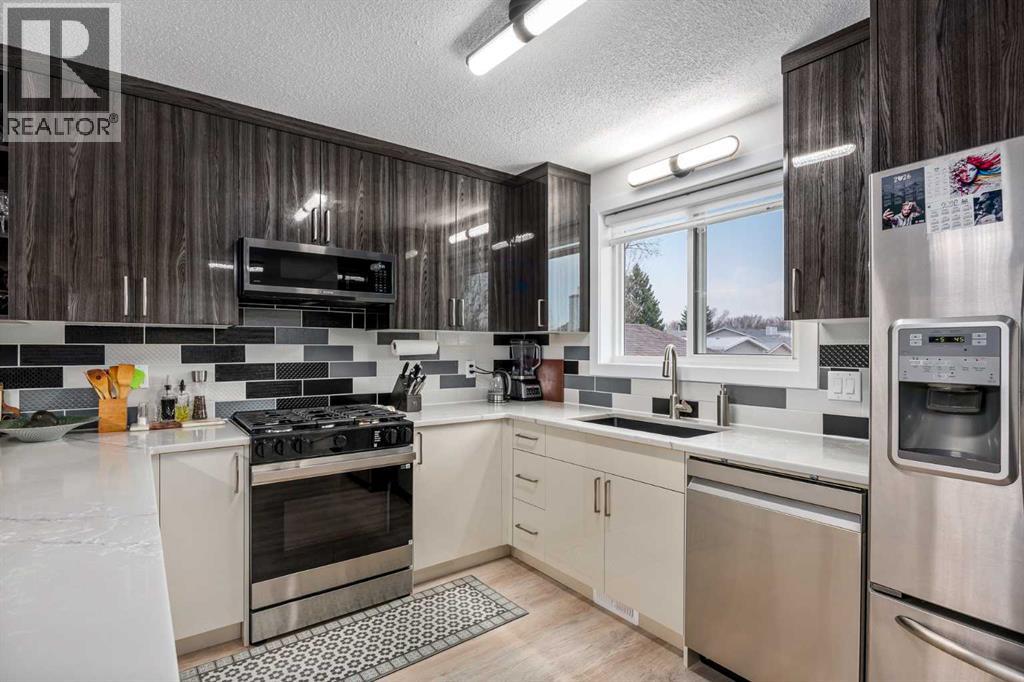 1305 10 Avenue Se, High River, Alberta  T0L 1B0 - Photo 10 - A2307399