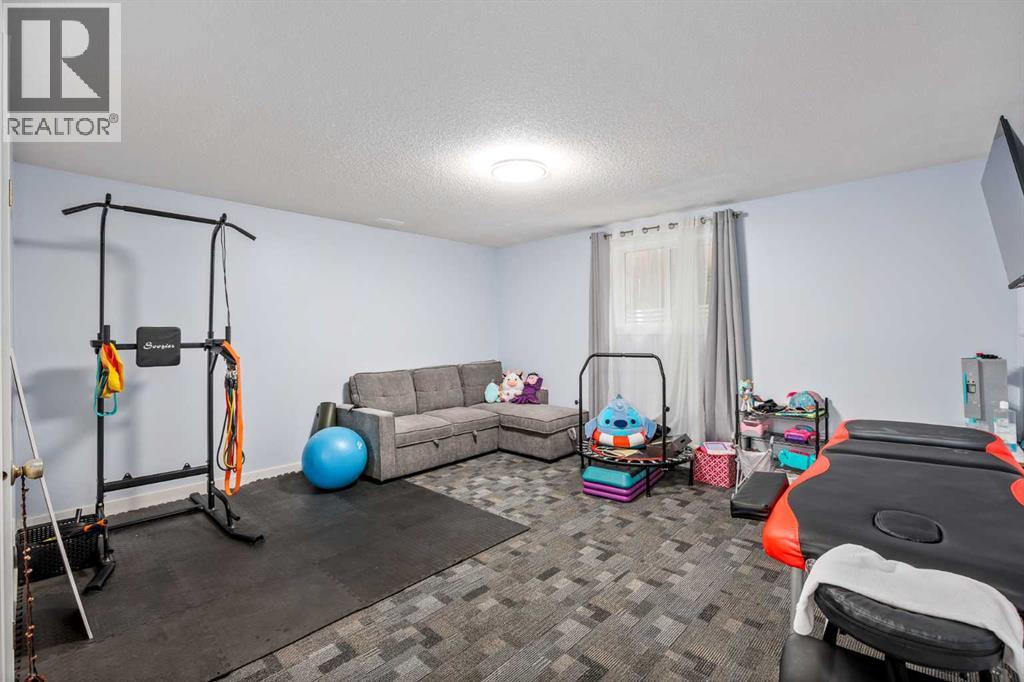 1305 10 Avenue Se, High River, Alberta  T0L 1B0 - Photo 34 - A2307399