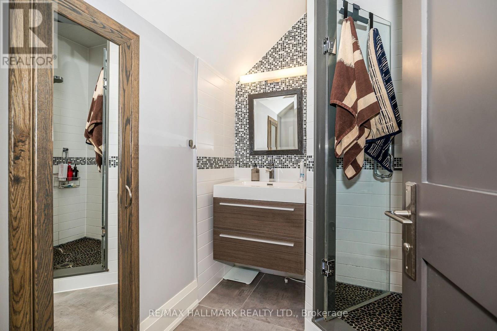 Coach House - 153 Rusholme Road, Toronto, Ontario  M6H 2Y6 - Photo 15 - C13104944