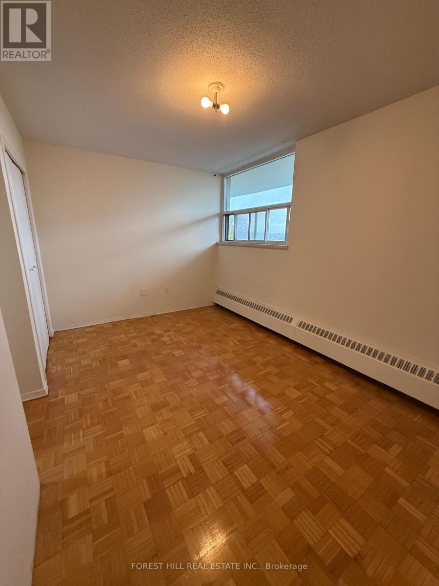 902 - 161 Oakwood Avenue, Toronto, Ontario  M6E 2V2 - Photo 10 - C13105066