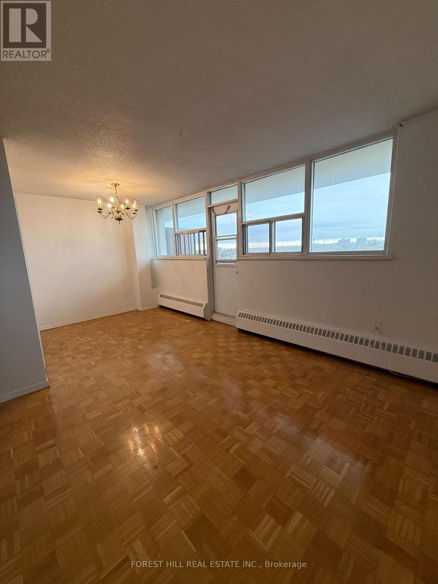 902 - 161 Oakwood Avenue, Toronto, Ontario  M6E 2V2 - Photo 2 - C13105066