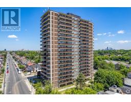902 - 161 OAKWOOD AVENUE, Toronto, Ontario