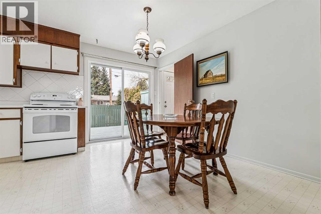 9843 5 Street SE, Calgary, Alberta  T2J 1K8 - Photo 12 - A2308716