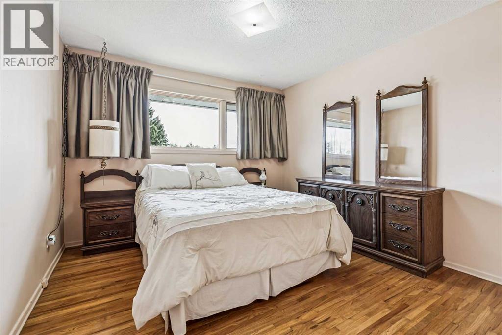 9843 5 Street SE, Calgary, Alberta  T2J 1K8 - Photo 17 - A2308716