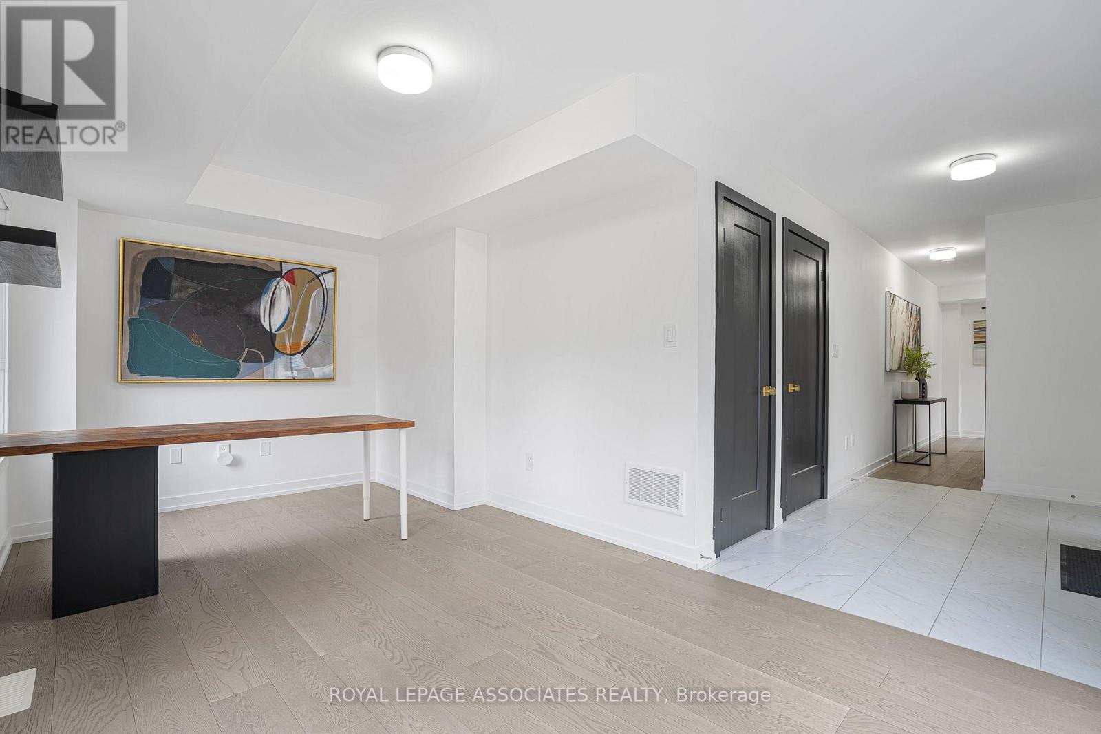 1662 Hidden Valley Glen, Pickering, Ontario  L1X 0H7 - Photo 6 - E13104932